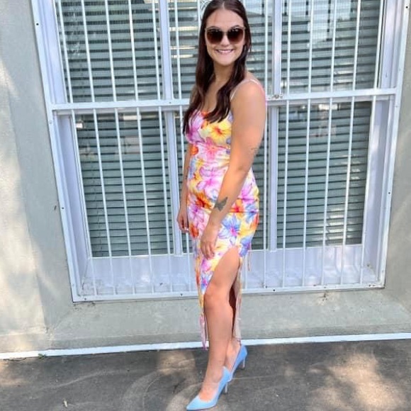 Runway the Label dress - Picture 2 of 5